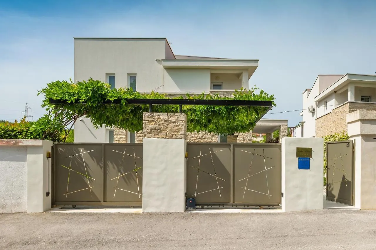 Villa Bella- White 0*, Rovinjsko Selo